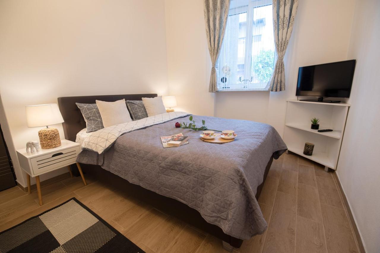 Central Bright Apartment Kolozsvár Kültér fotó